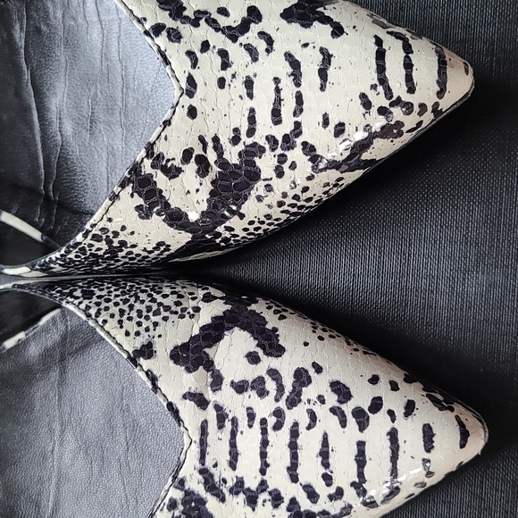 YSL Saint Laurent Flats Python Embossed Leather [size 37] - Picture 2 of 10